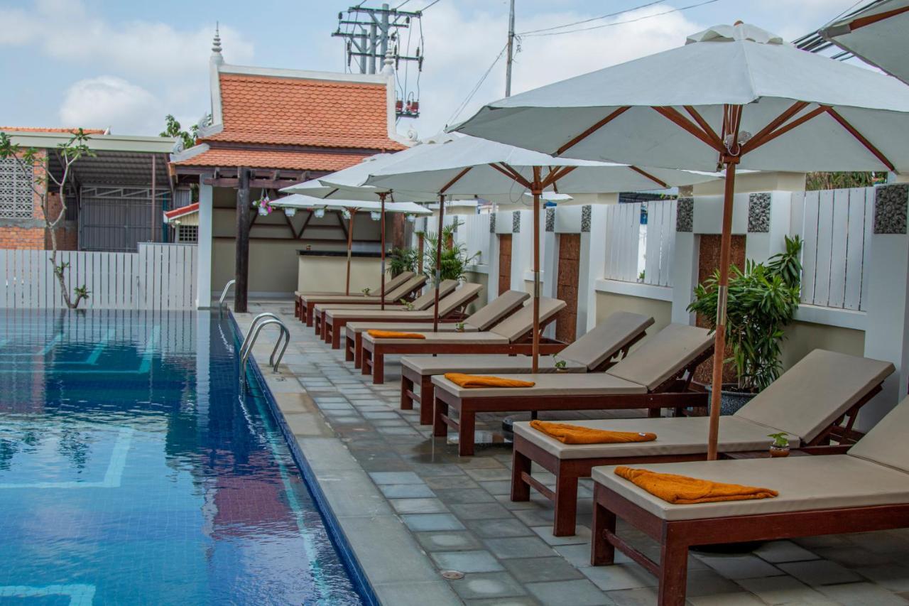Kampong Thom Palace Hotel Ngoại thất bức ảnh