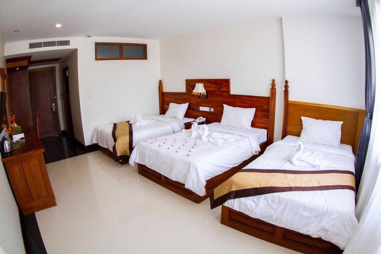 Kampong Thom Palace Hotel Ngoại thất bức ảnh