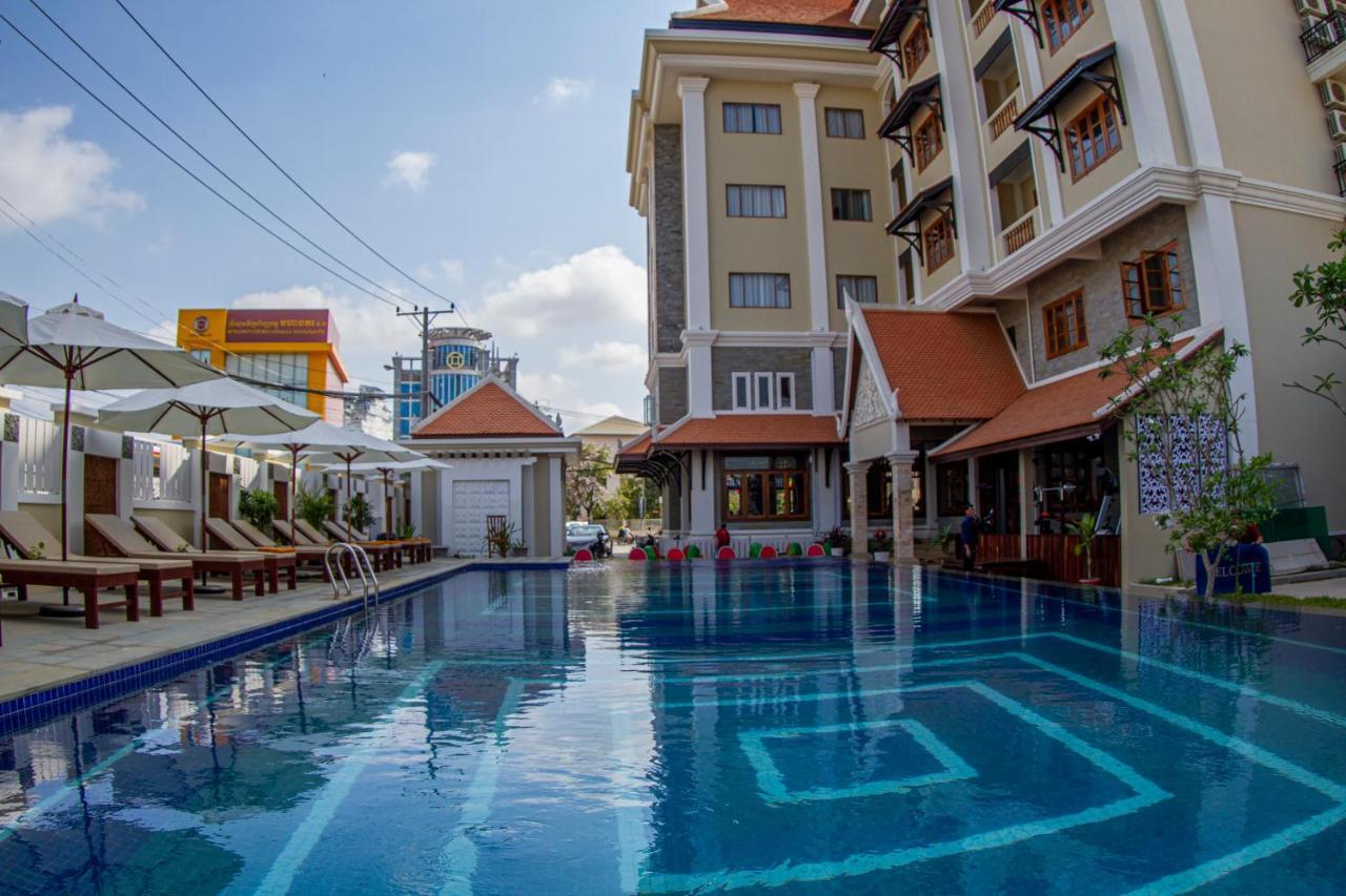 Kampong Thom Palace Hotel Ngoại thất bức ảnh