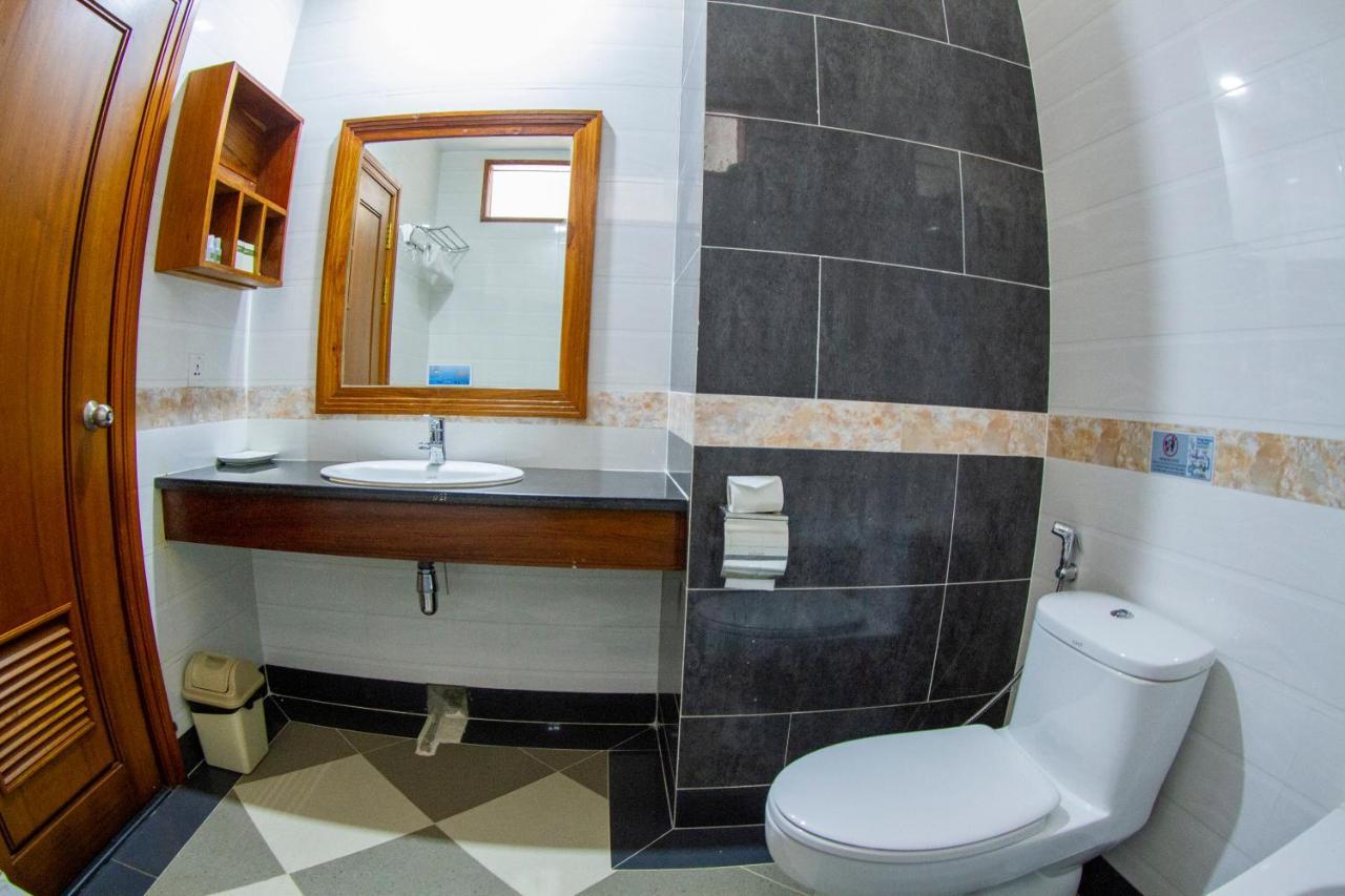 Kampong Thom Palace Hotel Ngoại thất bức ảnh
